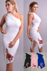 VESTIDO CORTO